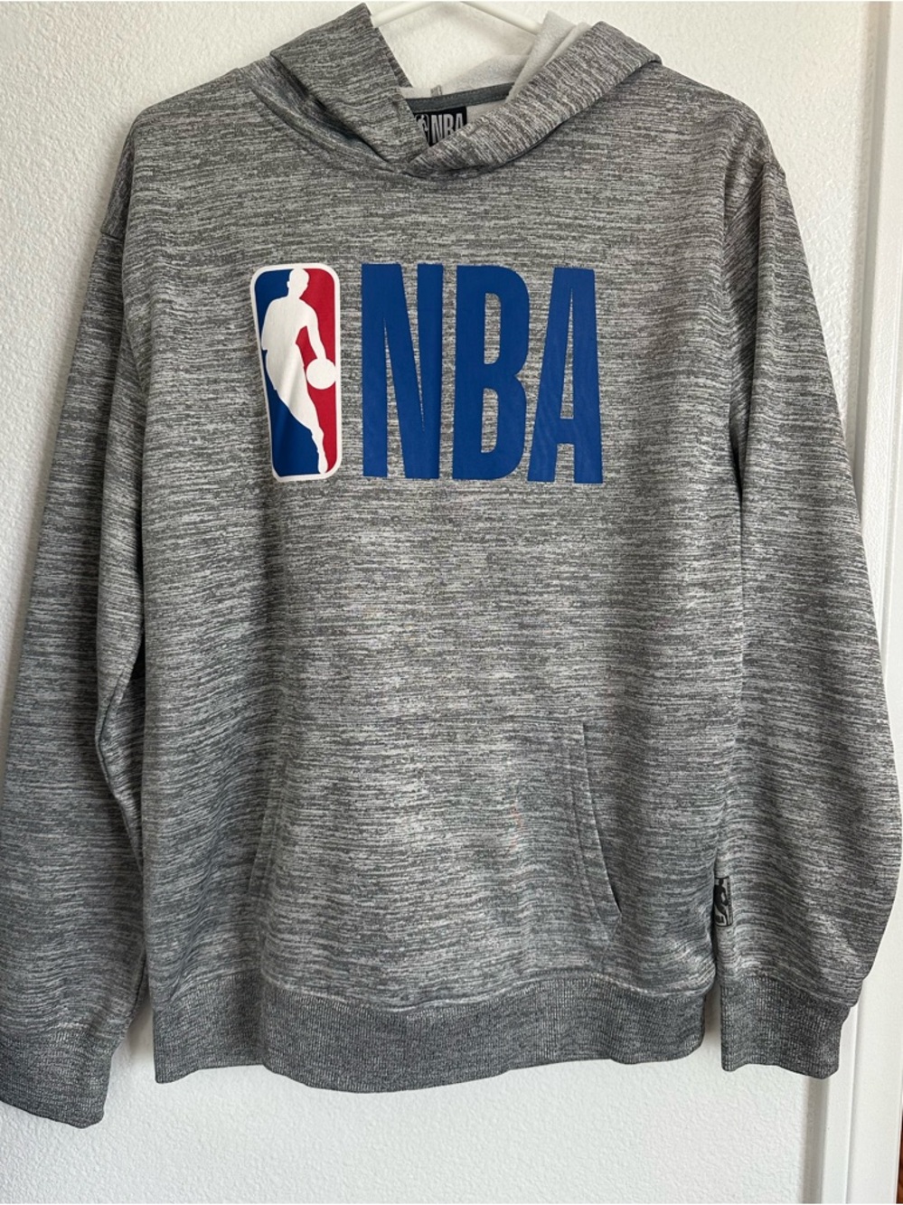 NBA Men's Gray Hooded Pullover Sweatshirt Small to Medium